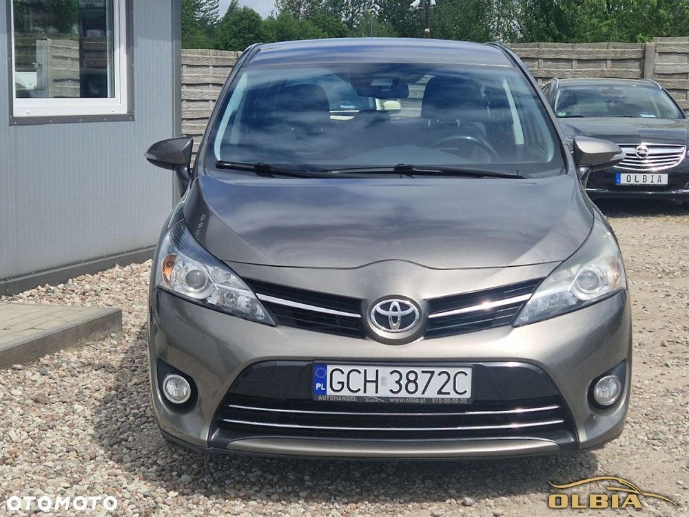 Toyota Verso 1.6 D-4D Prestige - 4