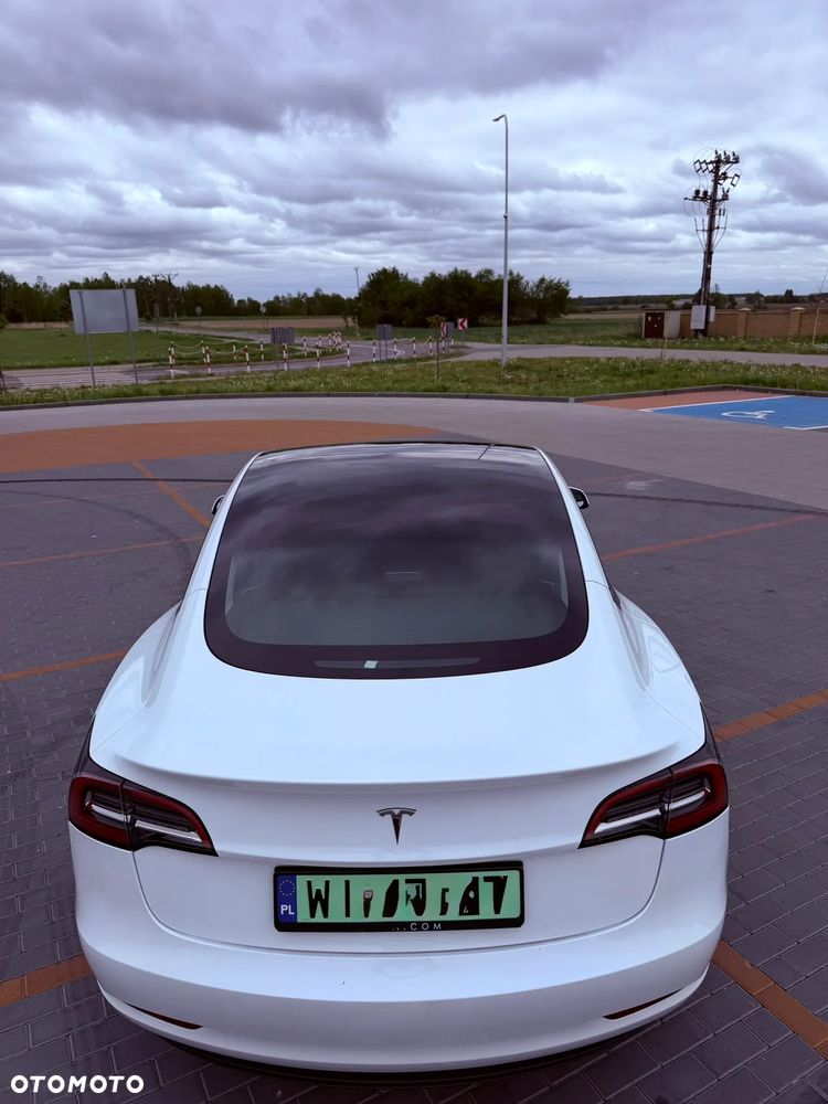 Tesla Model 3 RWD - 3