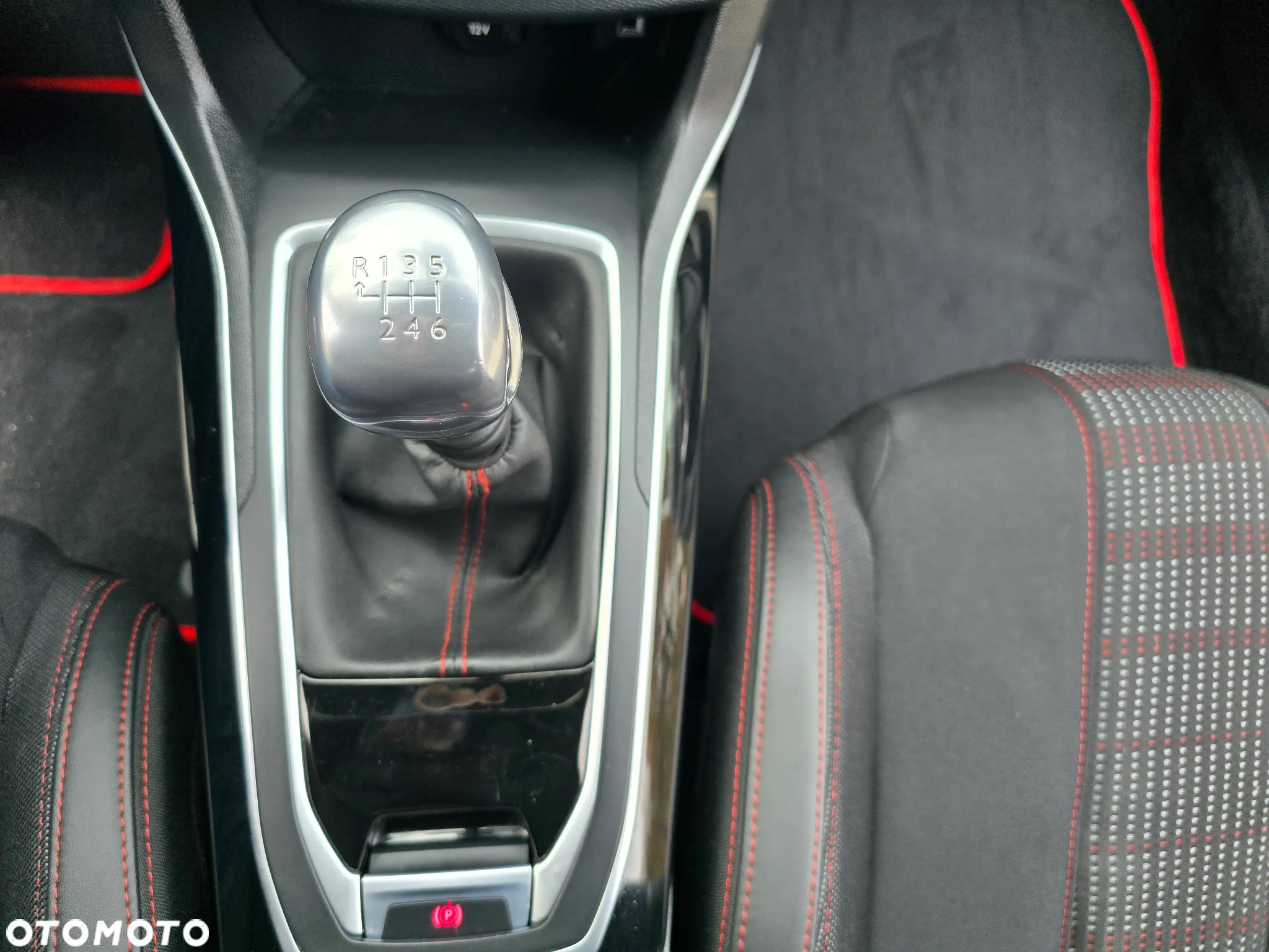 Peugeot 308 - 33