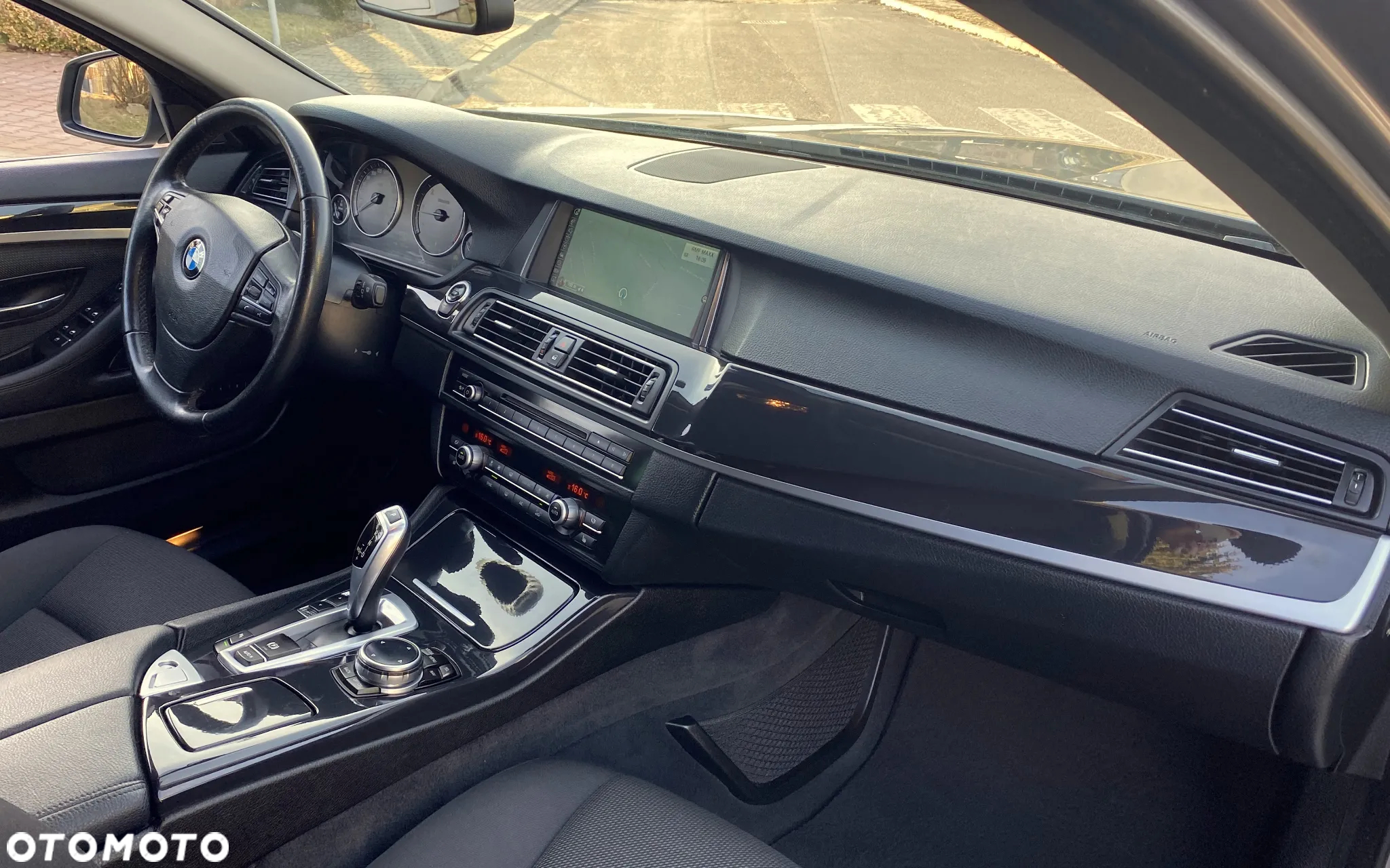 BMW Seria 5 520d Touring Sport-Aut - 18