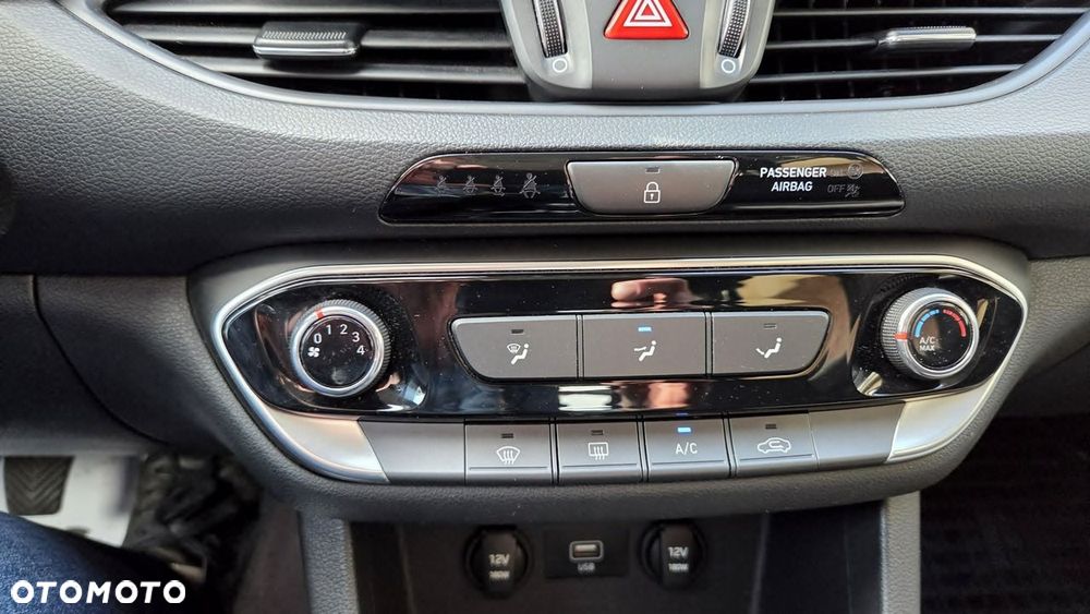 Hyundai i30 1.0 T-GDI Modern - 24