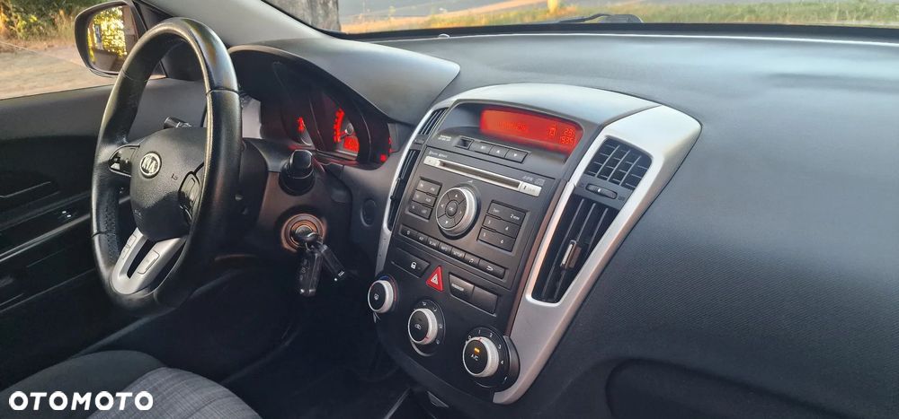 Kia Ceed 1.4 Comfort + - 10