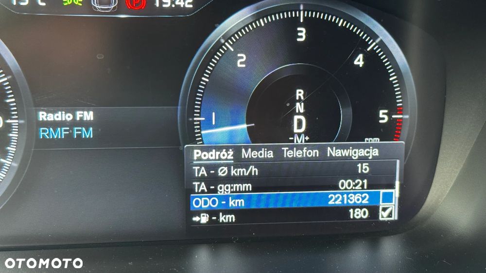 Volvo V60 B4 D R-Design - 12