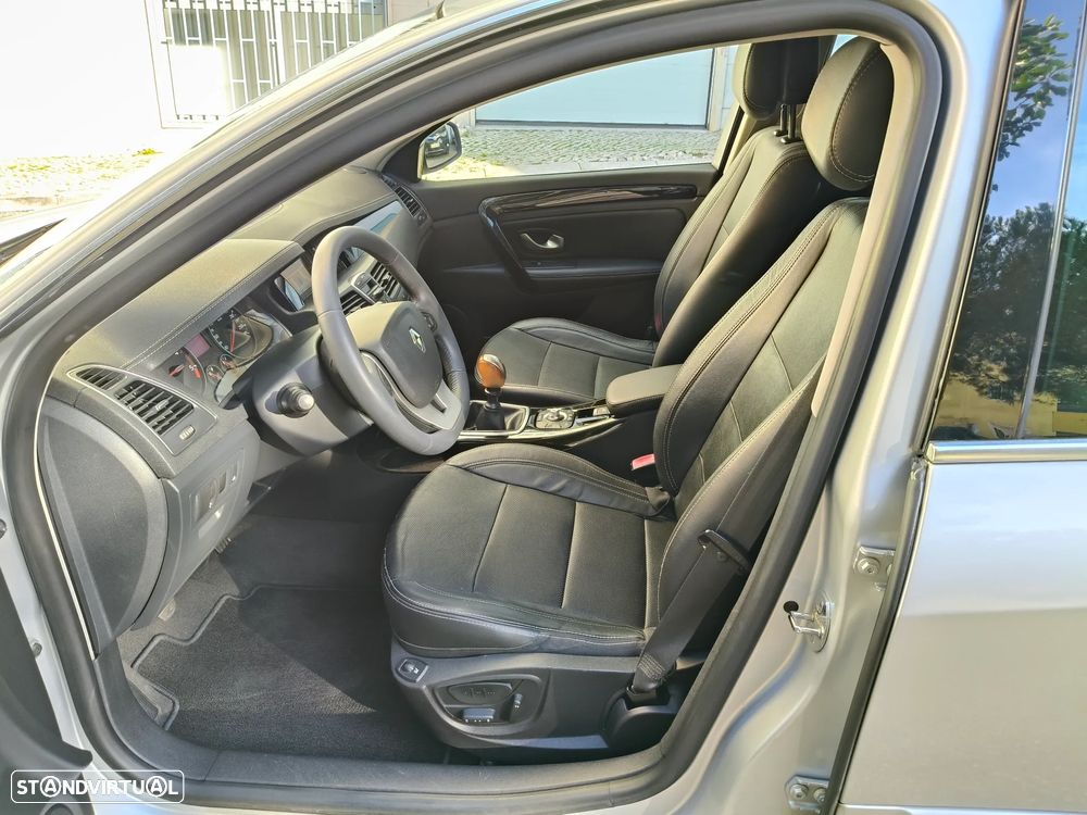 Renault Laguna Break 2.0 dCi Initiale - 12