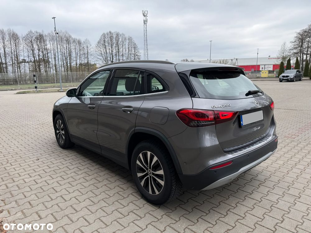 Mercedes-Benz GLA 200 - 5