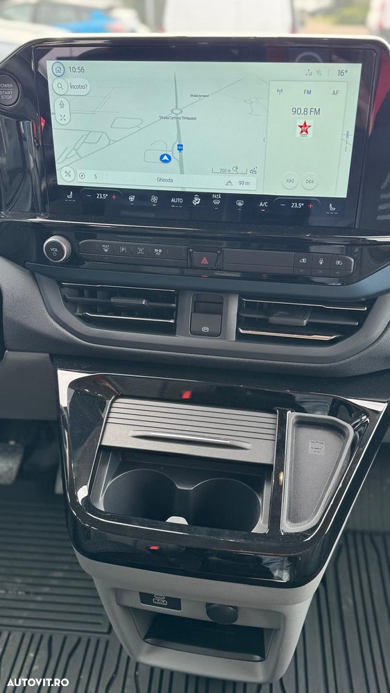 Ford Tourneo Custom Bus 320 2.0 EcoBlue 170 CP L2H1 Active Aut. - 21