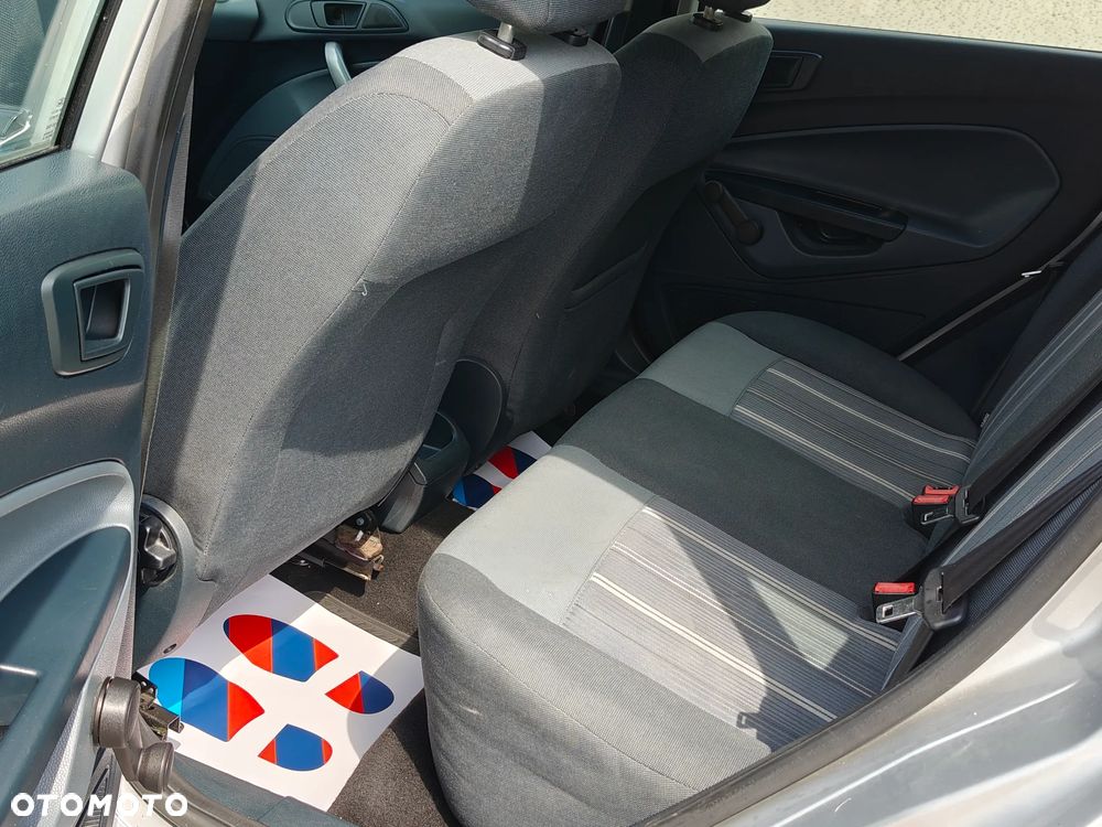 Ford Fiesta 1.4 TDCi Silver X plus - 8