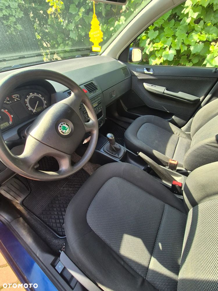 Skoda Fabia 1.4 16V Elegance - 4
