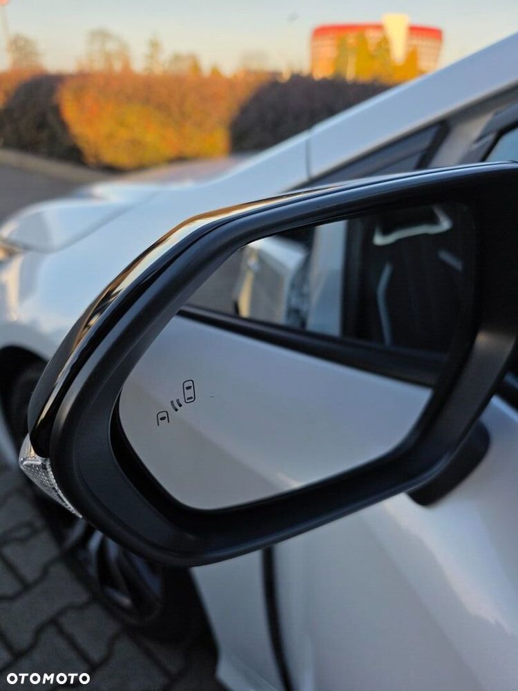 Toyota Corolla 1.8 Hybrid GR Sport Dynamic - 26