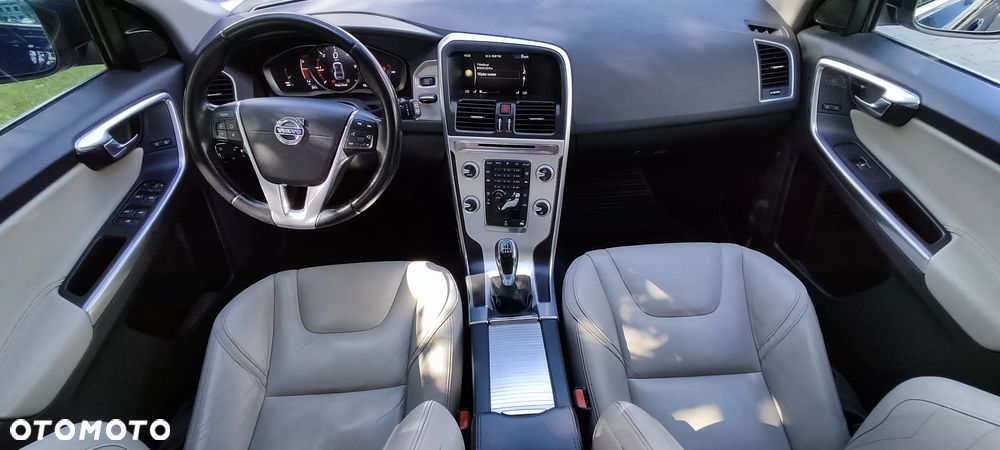 Volvo XC 60 D4 Drive-E Ocean Race - 11