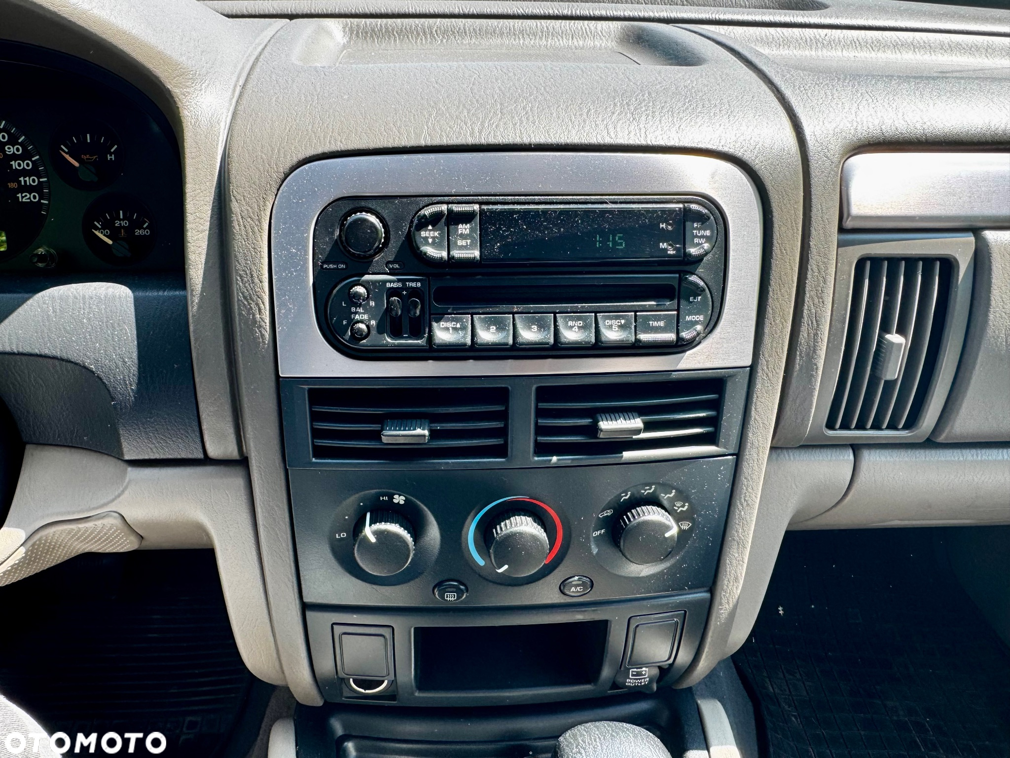 Jeep Grand Cherokee 4.0 Laredo - 24