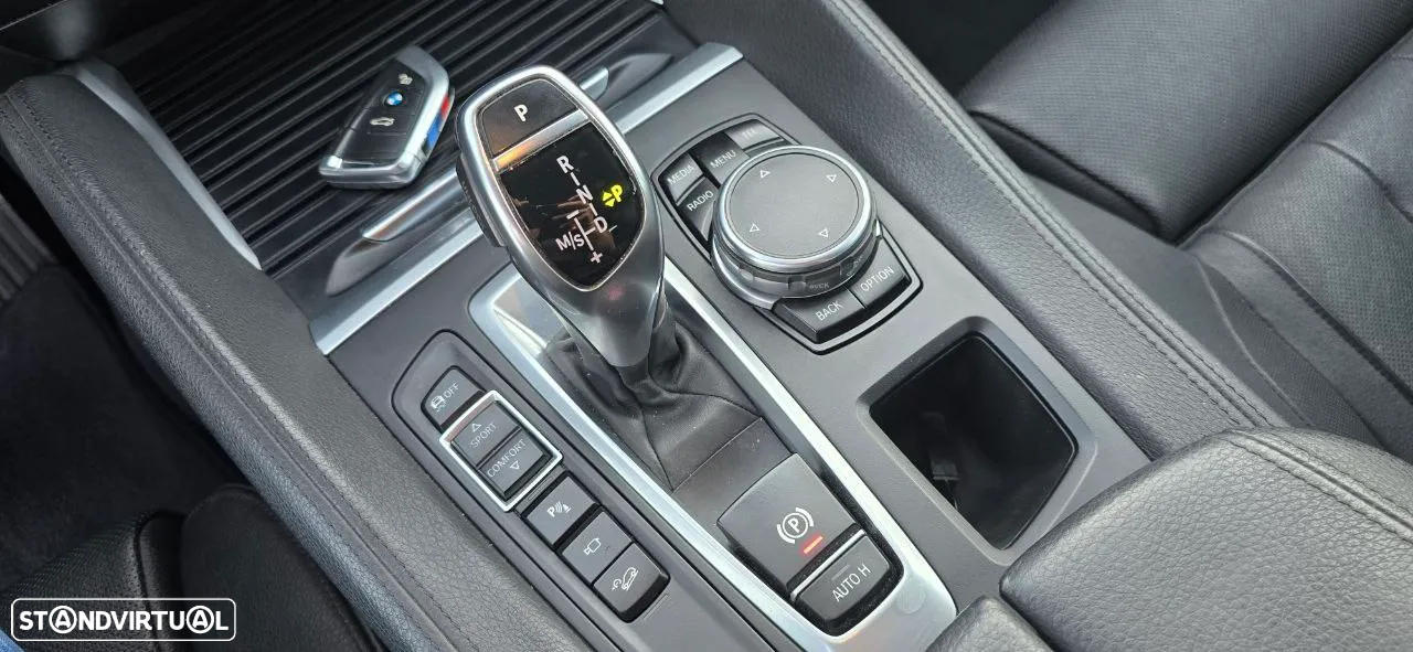BMW X6 40 d xDrive Pack M - 33