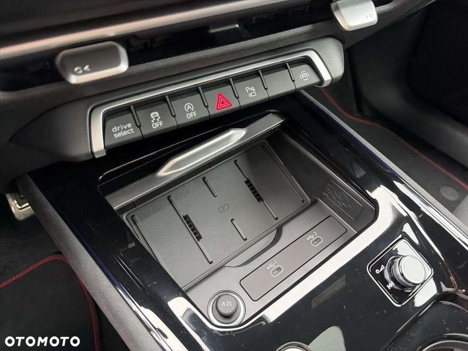 Audi Q3 35 TFSI mHEV S-Line S tronic - 12