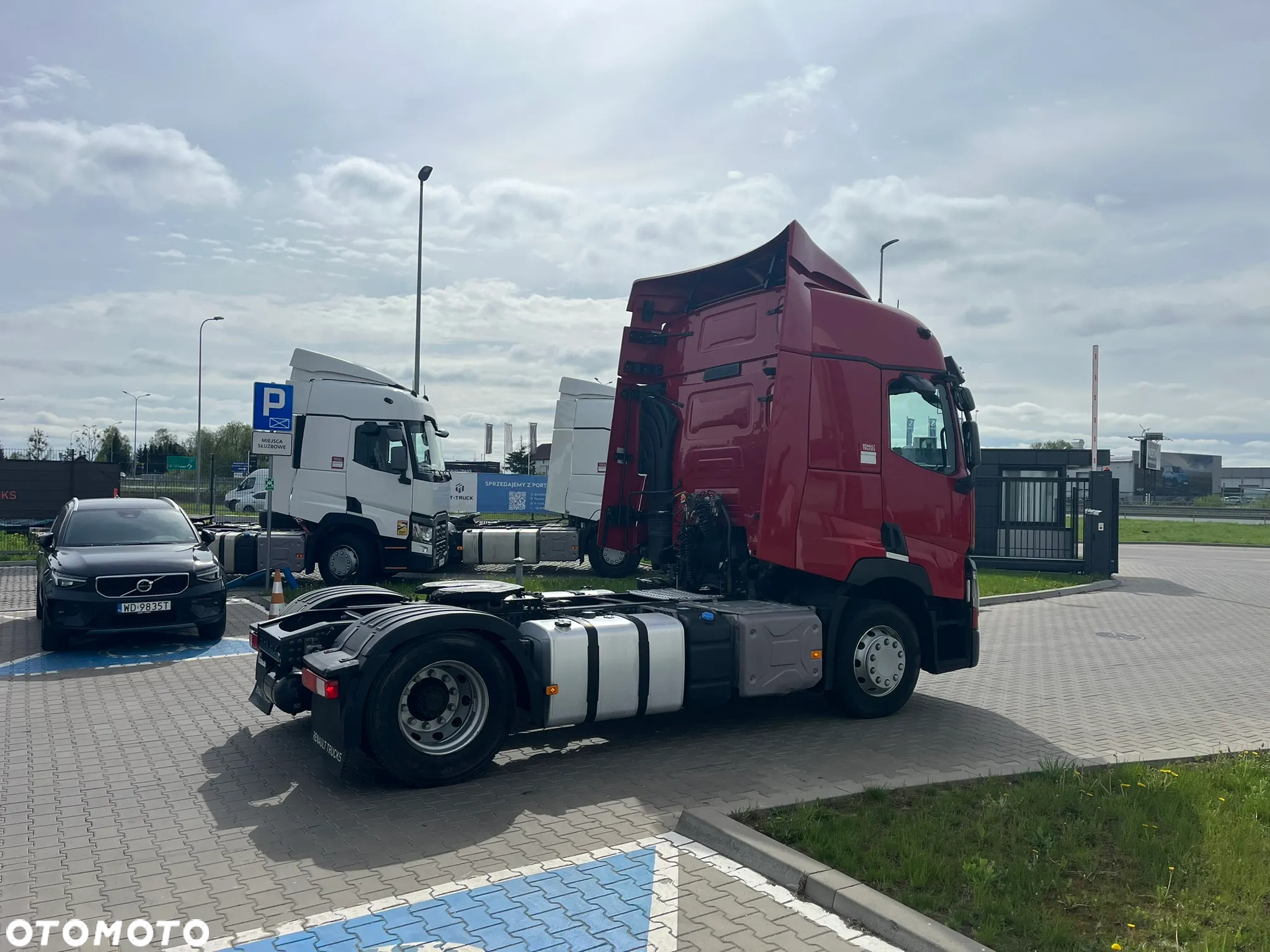 Renault T - 8