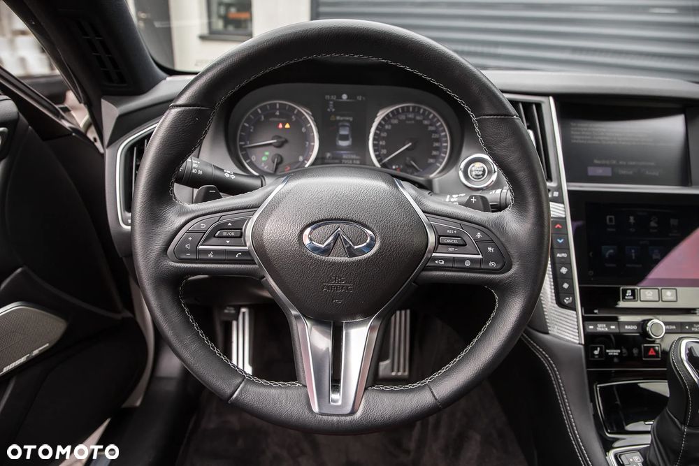 Infiniti Q60 2.0t Sport Tech - 14