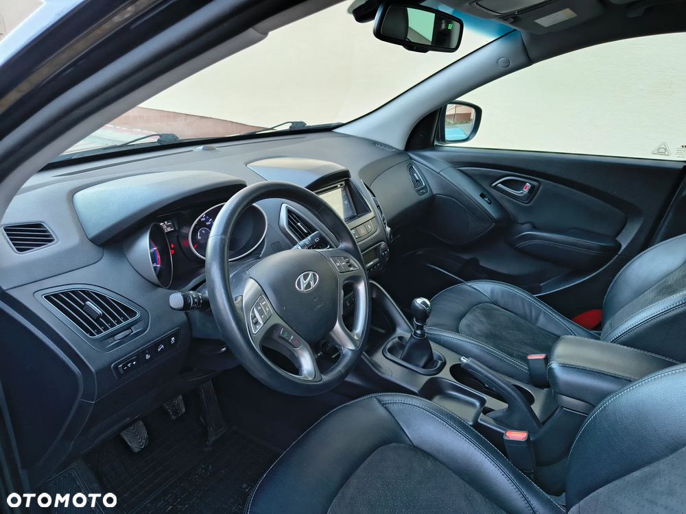 Hyundai ix35 2.0 CRDi Premium 4WD - 18