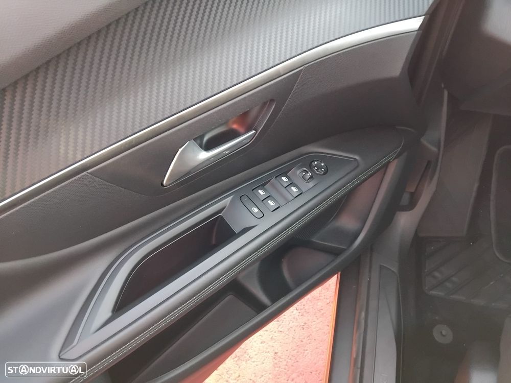Peugeot 3008 - 16