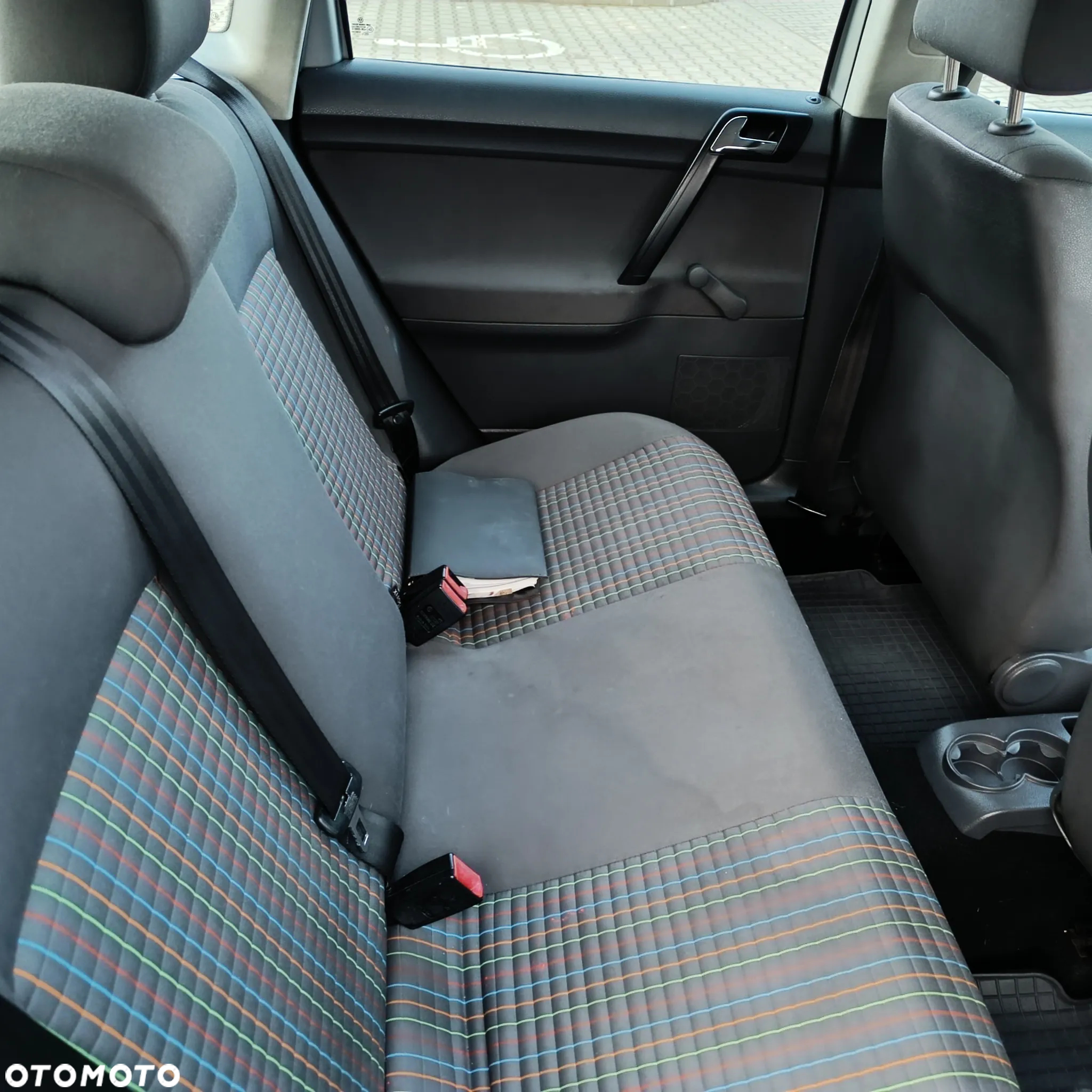 Volkswagen Polo - 7