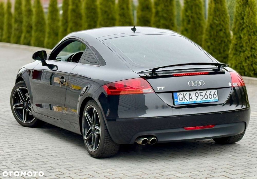 Audi TT Coupé - 8
