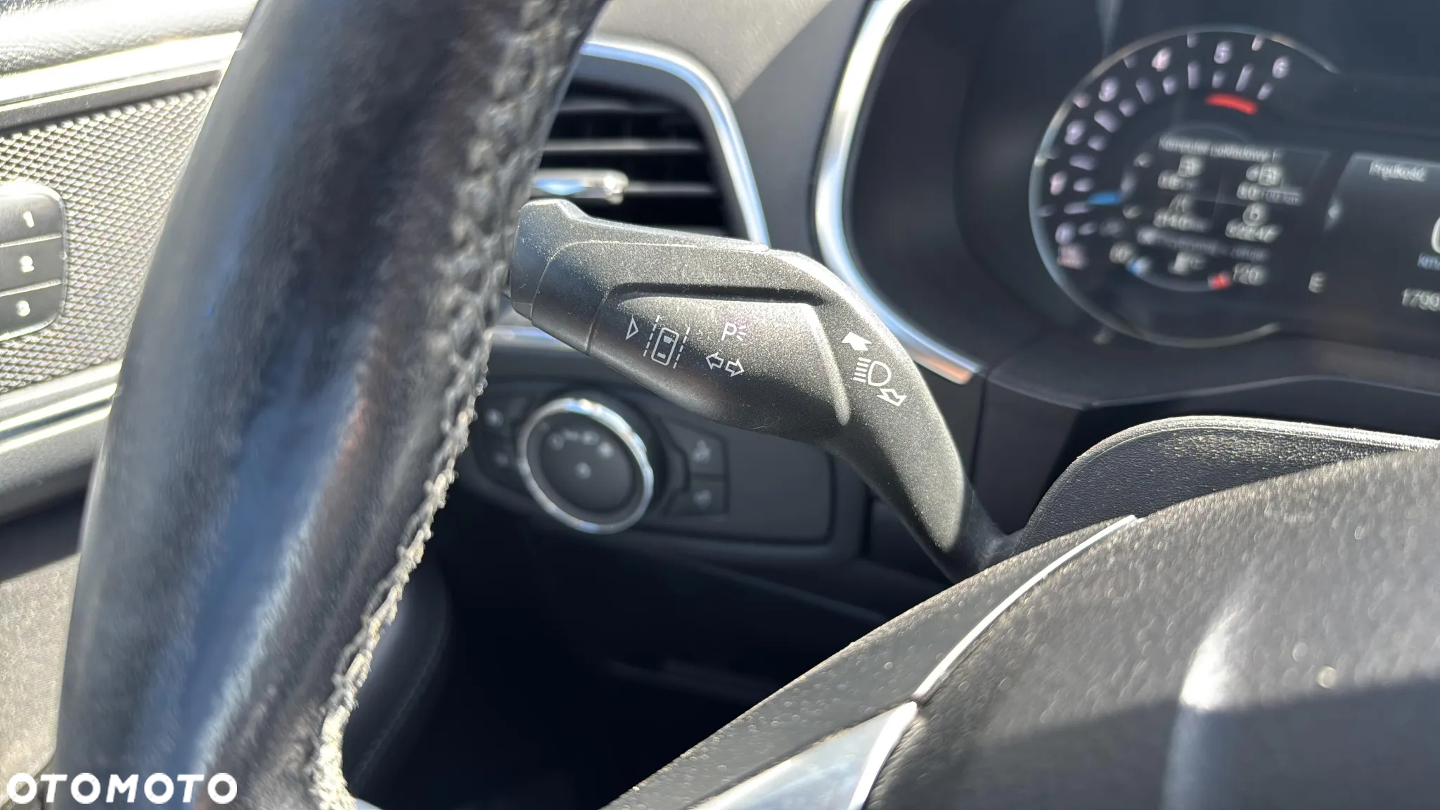 Ford Galaxy 2.0 EcoBlue Titanium - 23