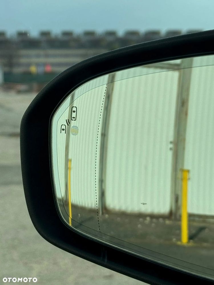 Ford Mondeo 2.0 TDCi Titanium - 31