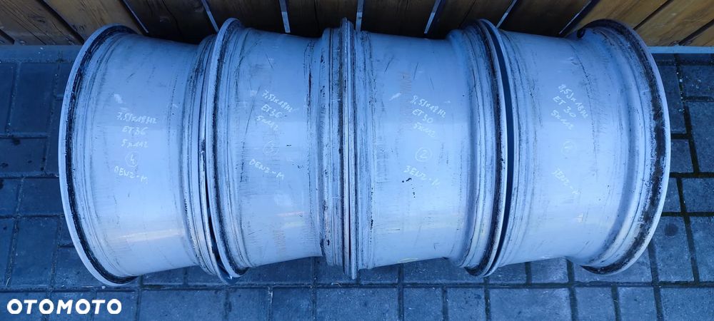 FELGI ALUMINIOWE STOPNIOWANE 17140/2900 5x112 2x8.5J X18 CALI ET30 17140/2802 2x7.5J x18 CALI ET36 4 SZTUKI KOMPLET - 16