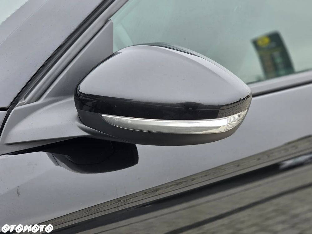 Opel Corsa 1.5 D Elegance S&S - 28