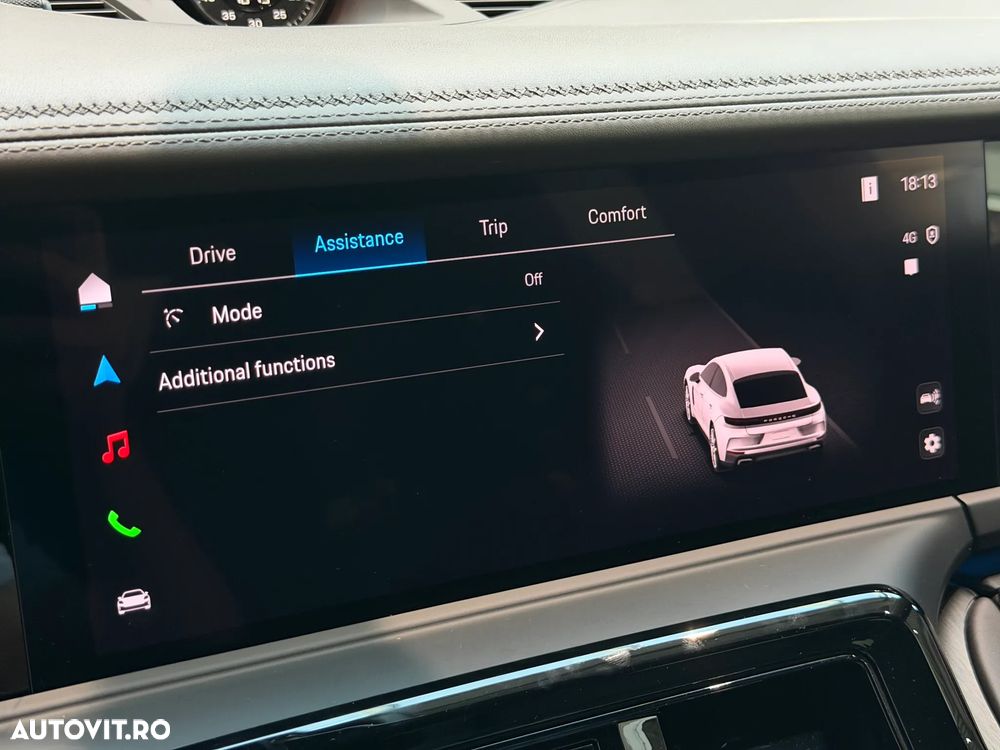 Porsche Panamera 4 E-Hybrid - 28