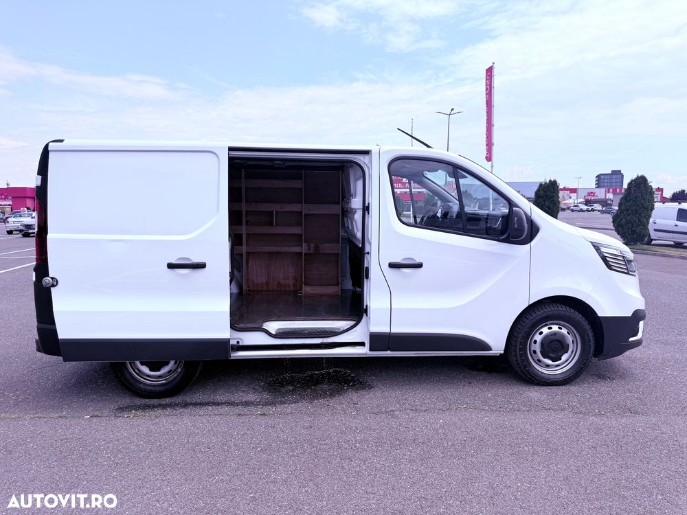 Renault Trafic 2.0 Blue dCi 130 Furgon Cabina Dubla L2H1 - 15