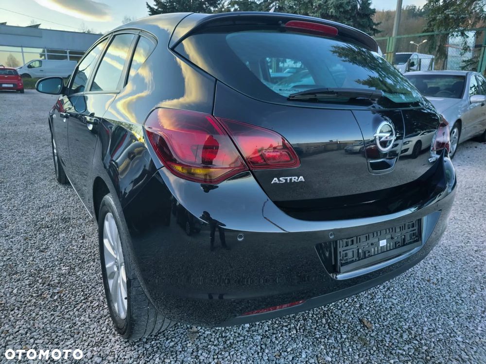 Opel Astra - 2