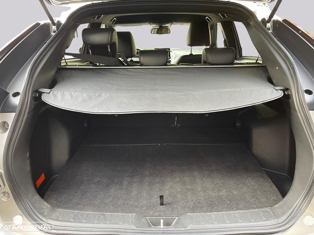 Mitsubishi Eclipse Cross - 44