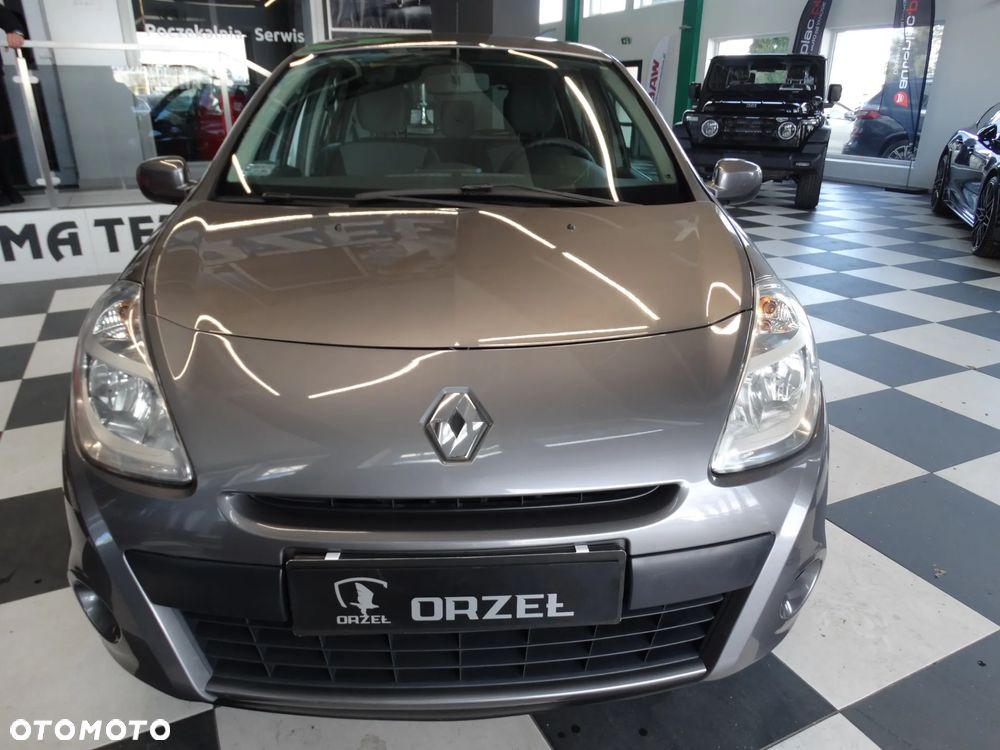 Renault Clio 1.2 16V Authentique - 17