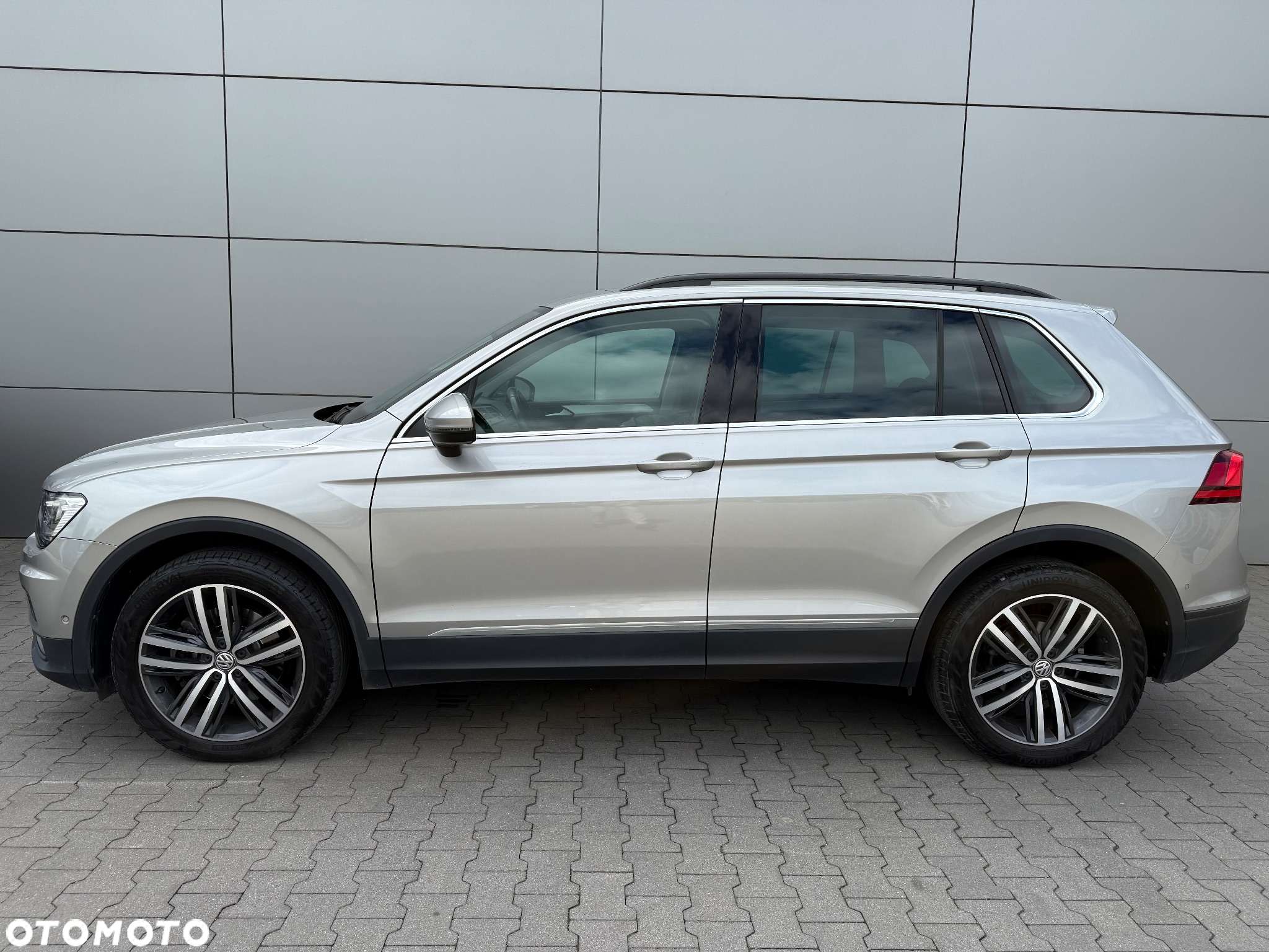 Volkswagen Tiguan 2.0 TSI 4Mot Comfortline DSG - 11