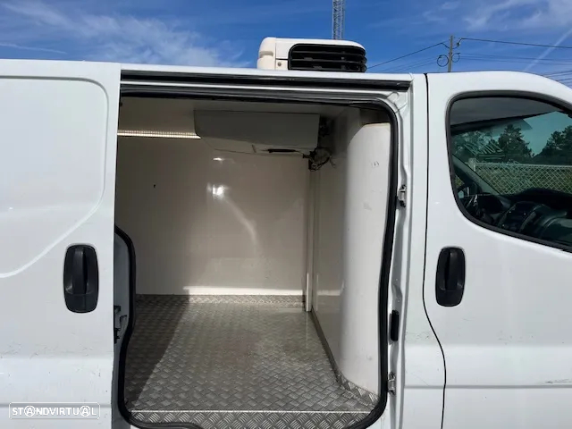 Renault TRAFIC LONGA 2.0 COM FRIO CONGELAÇÃO - 8