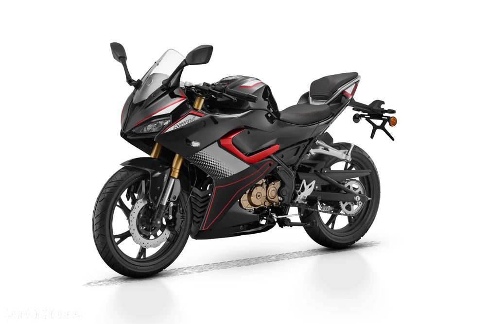 QJMOTOR SRK 125R - 2