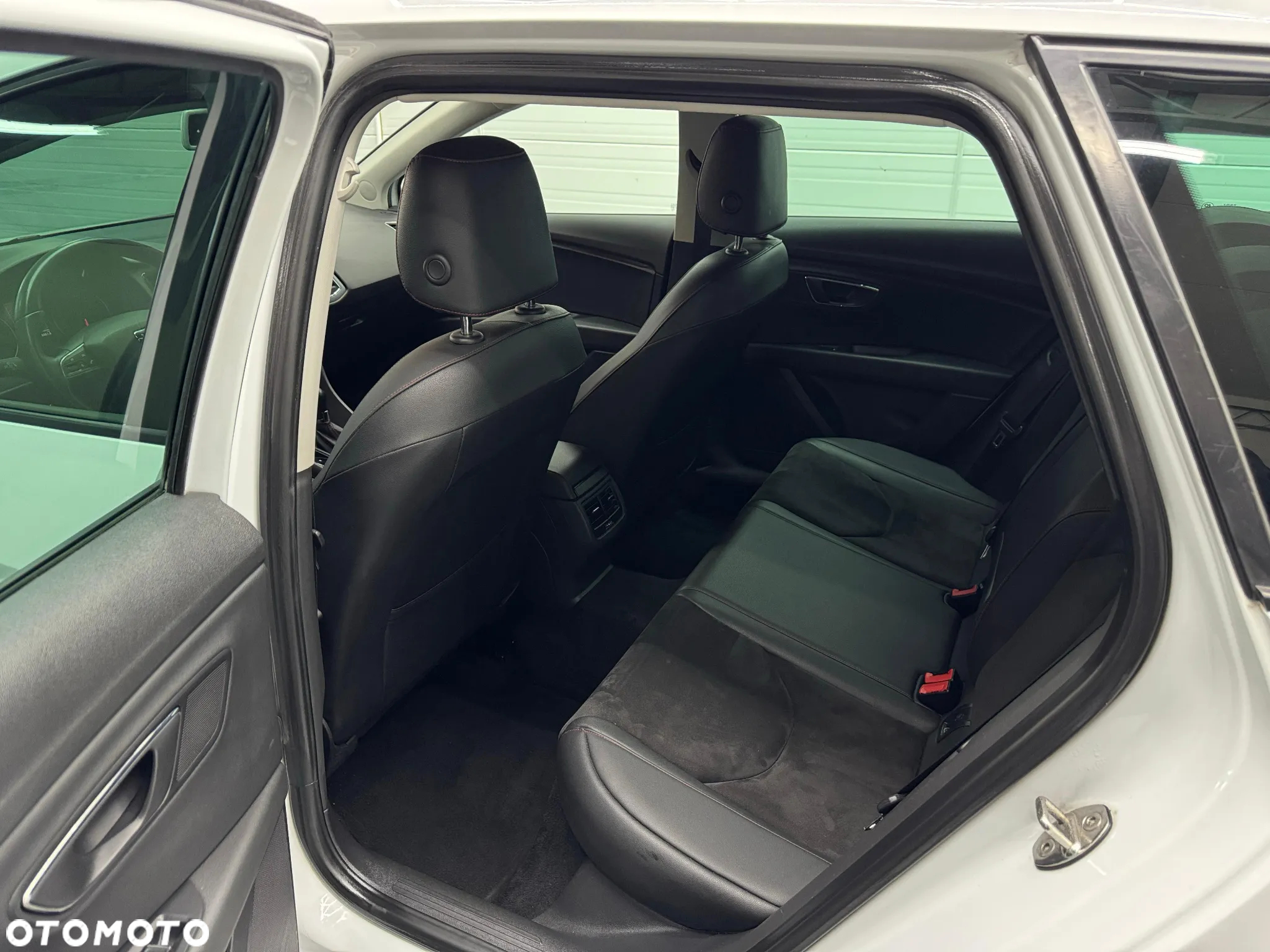 Seat Leon ST 1.8 TSI Start&Stop DSG FR - 17