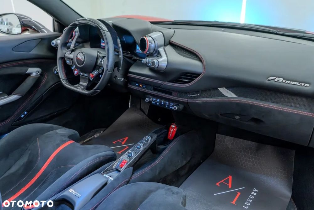 Ferrari F8 Tributo - 5
