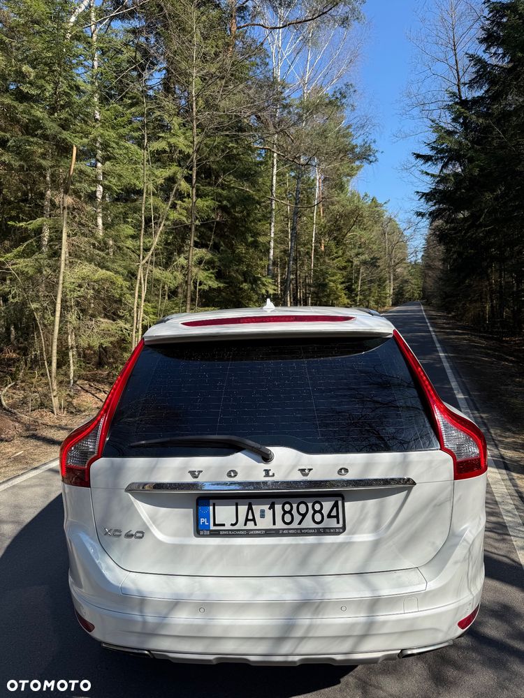 Volvo XC 60 D4 Ocean Race - 18