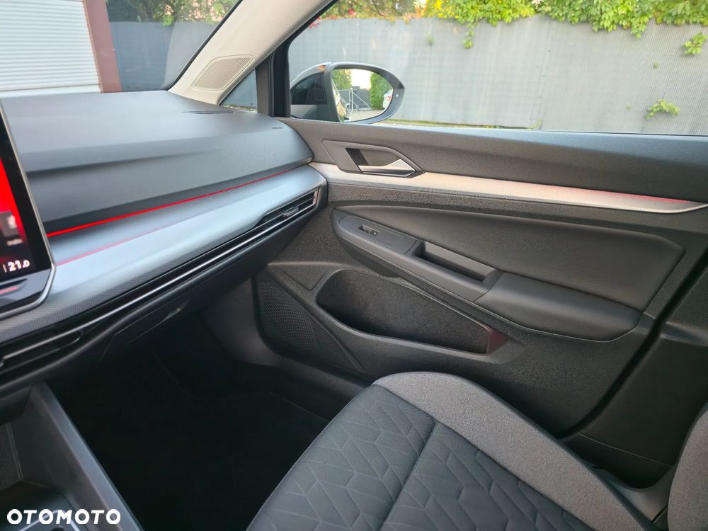 Volkswagen Golf Variant 1.5 eTSI OPF DSG Style - 26