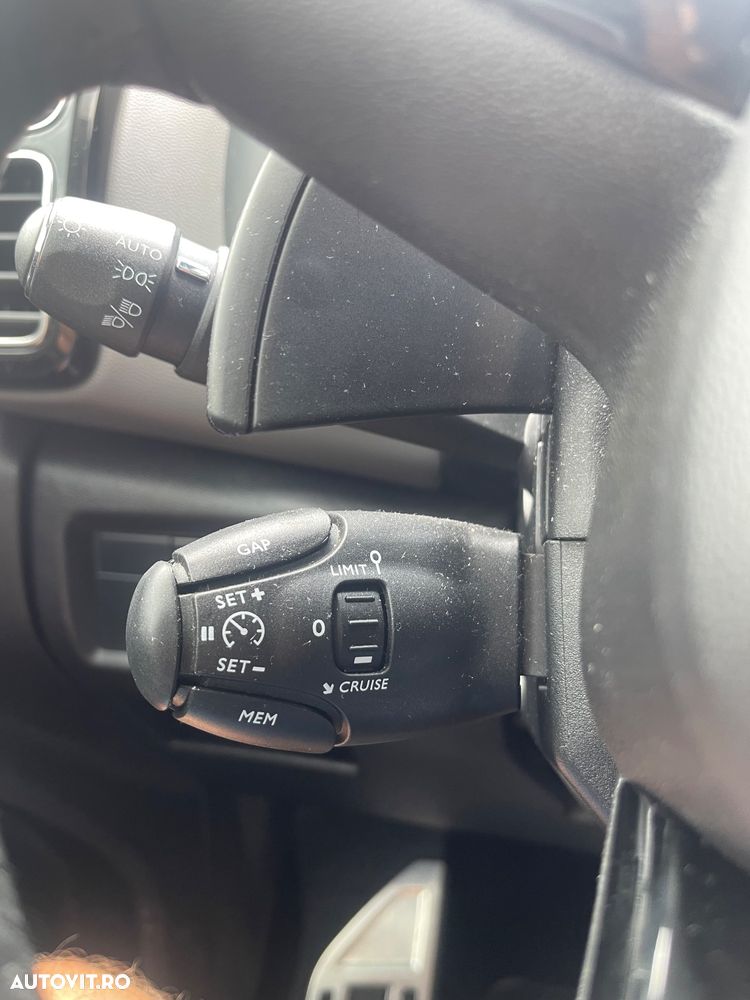Citroën C5 Aircross 1.6 PureTech S&S EAT8 Shine - 11