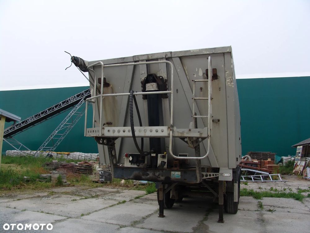 Zaslaw D-653 - 1