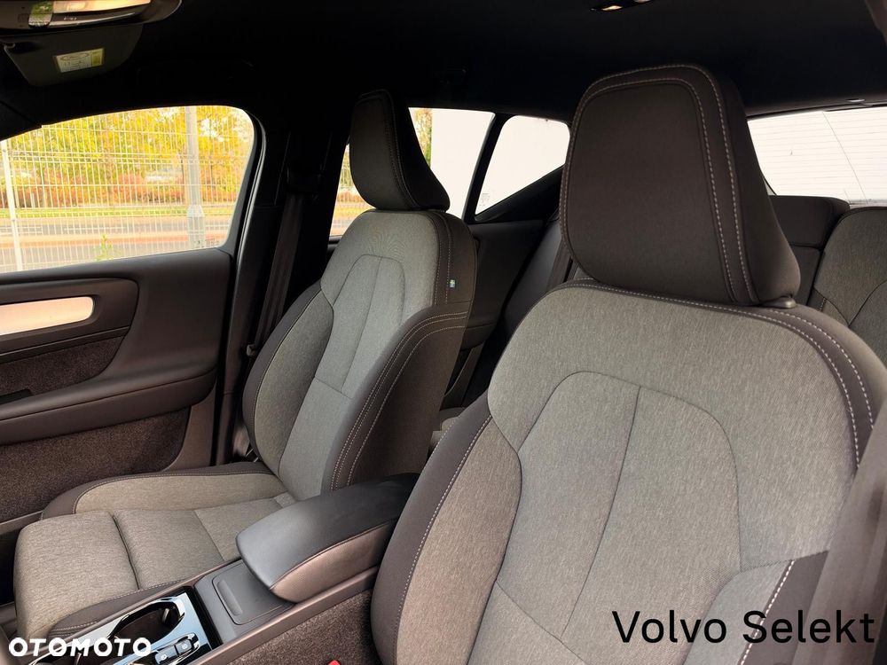 Volvo XC 40 - 24