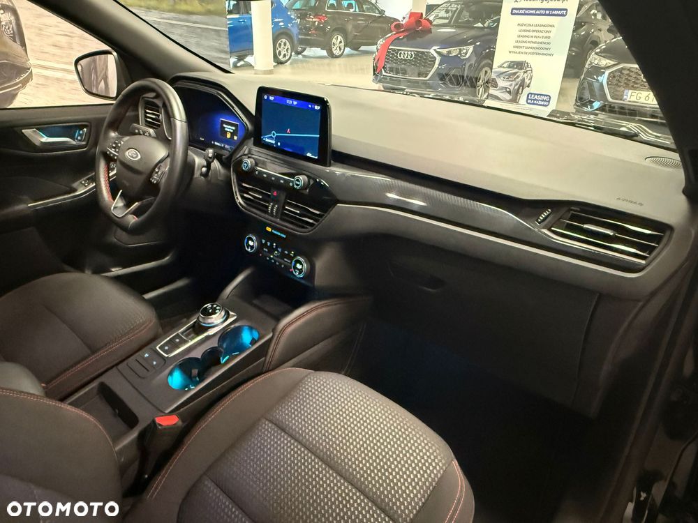 Ford Kuga 2.5 FHEV FWD ST-Line - 11