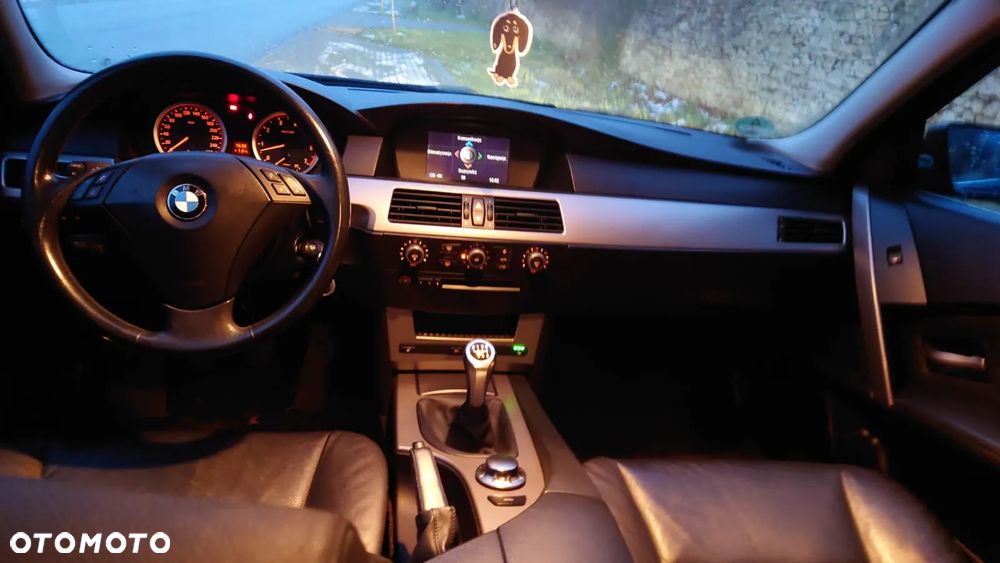 BMW Seria 5 525i - 7