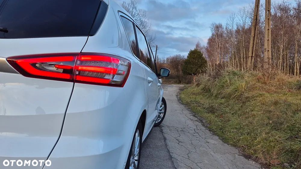 Ford S-Max 2.0 TDCi Titanium PowerShift - 10