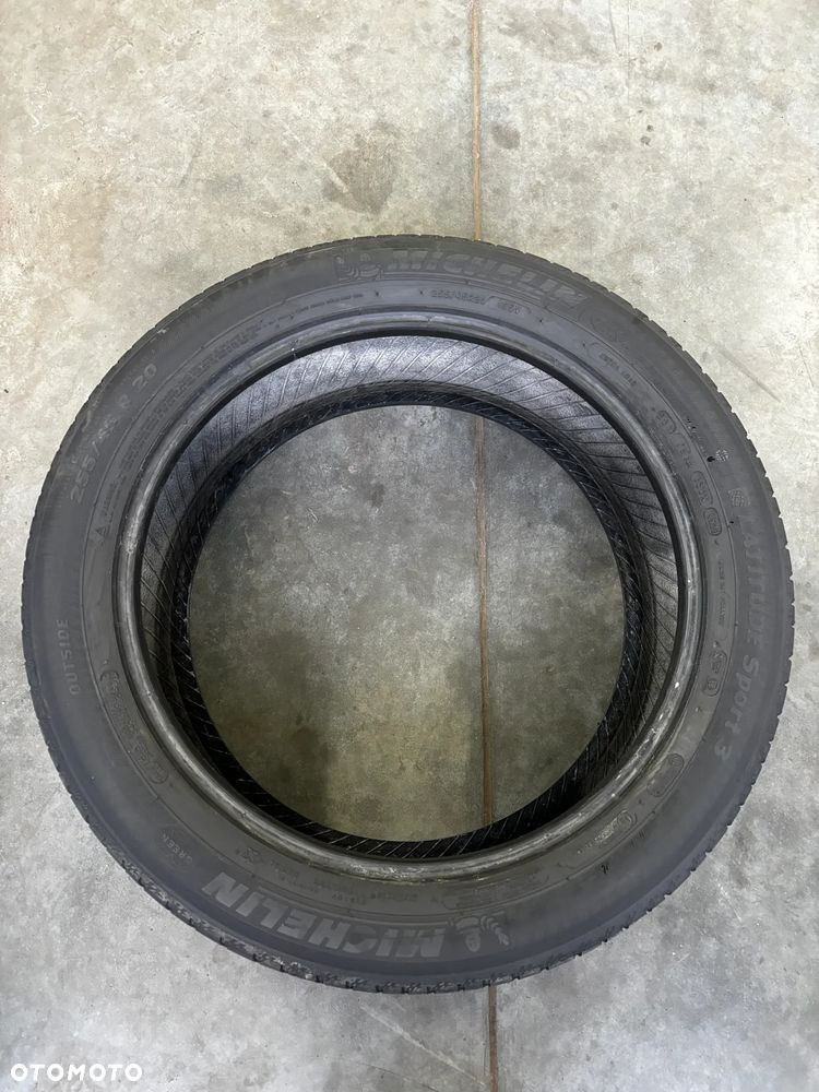 Opony letnie Michelin Latitude Sport 3 - 255/45R20 - 3