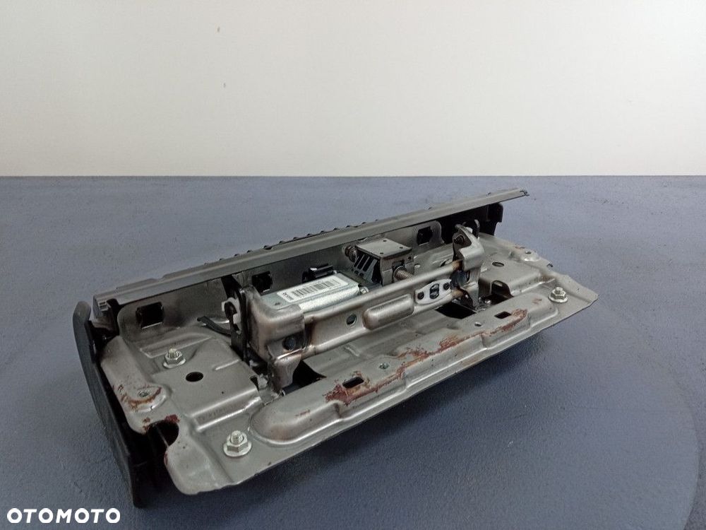 AUDI Q7 II 4M MECHANIZM WYSUWANIA SIEDZISKA FOTELA - 4