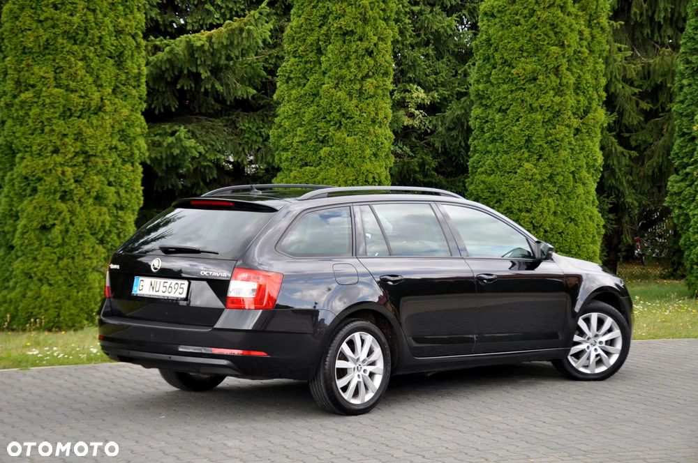 Skoda Octavia 2.0 TDI Elegance DSG - 5
