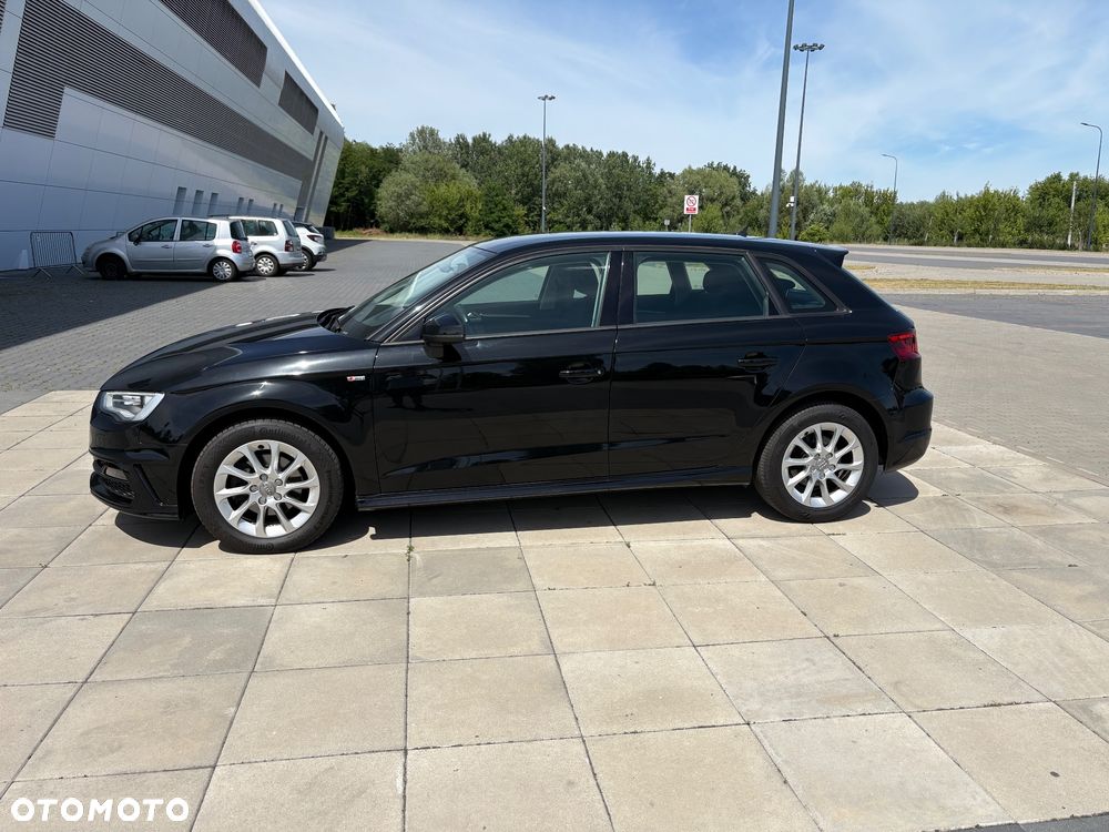 Audi A3 Sportback 1.6 TDI (clean diesel) S line Sportpaket - 10