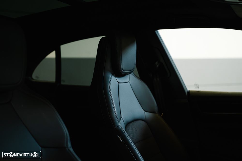 Porsche Macan Electric - 14